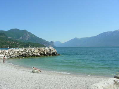 The wonderful view north from one of the many Toscolano beaches!