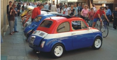 A local Fiat 500 rally provided a big buzz!