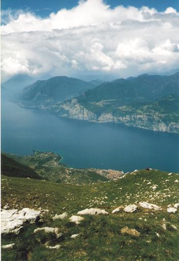 Viewing the lake from the top of Monte Baldo makes it easier to see how it was formed Viewing the lake from the top of Monte Baldo makes it easier to see how it was formed