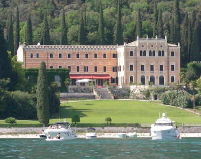 Fancy staying in a beautiful villa?
