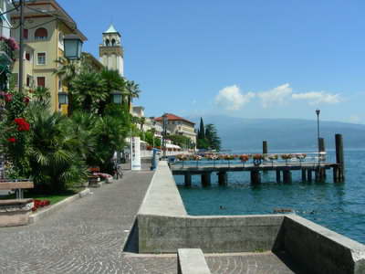 The ferry stops right in the town centre