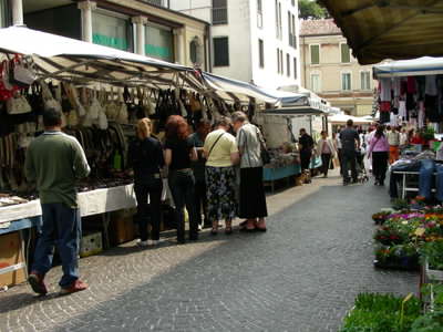 Markets often have good bargains! Markets often have good bargains!